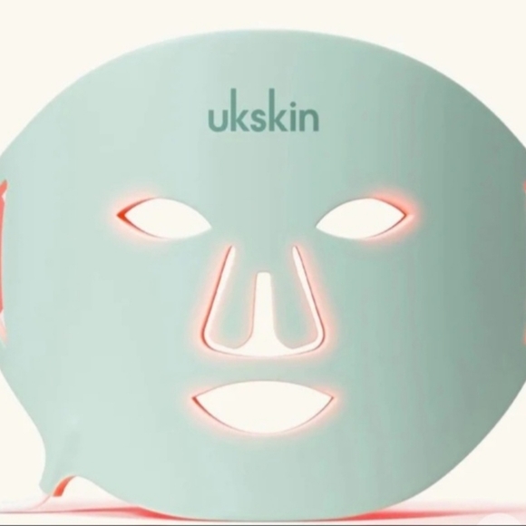 UKSKIN LED Dual Light Pro-Therapy Face Mask by UKLASH - Picture 1 of 6